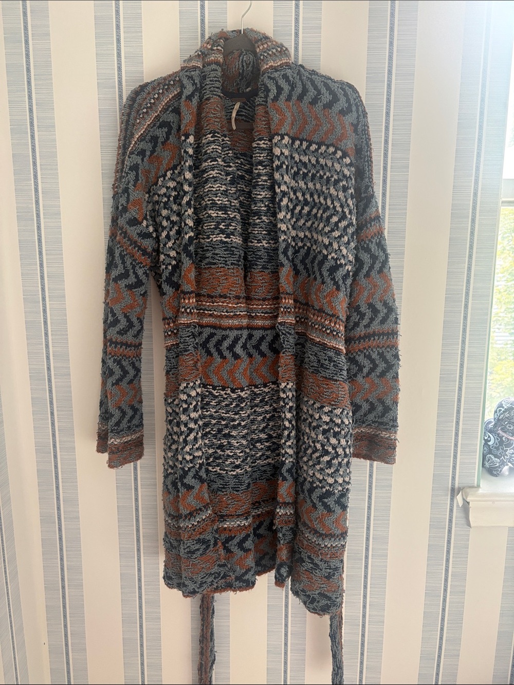 Cozy Patterned Open-Front Cardigan Sweater - Gray, Orange & Brown